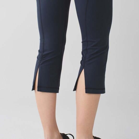 Lululemon Gather & Crow Crop II *Full-On Luon - Picture 6 of 7